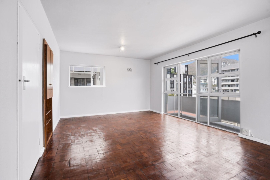 To Let 2 Bedroom Property for Rent in Sea Point Western Cape